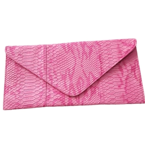 Handbags - Pink Snakeskin Faux Leather Envelope Clutch